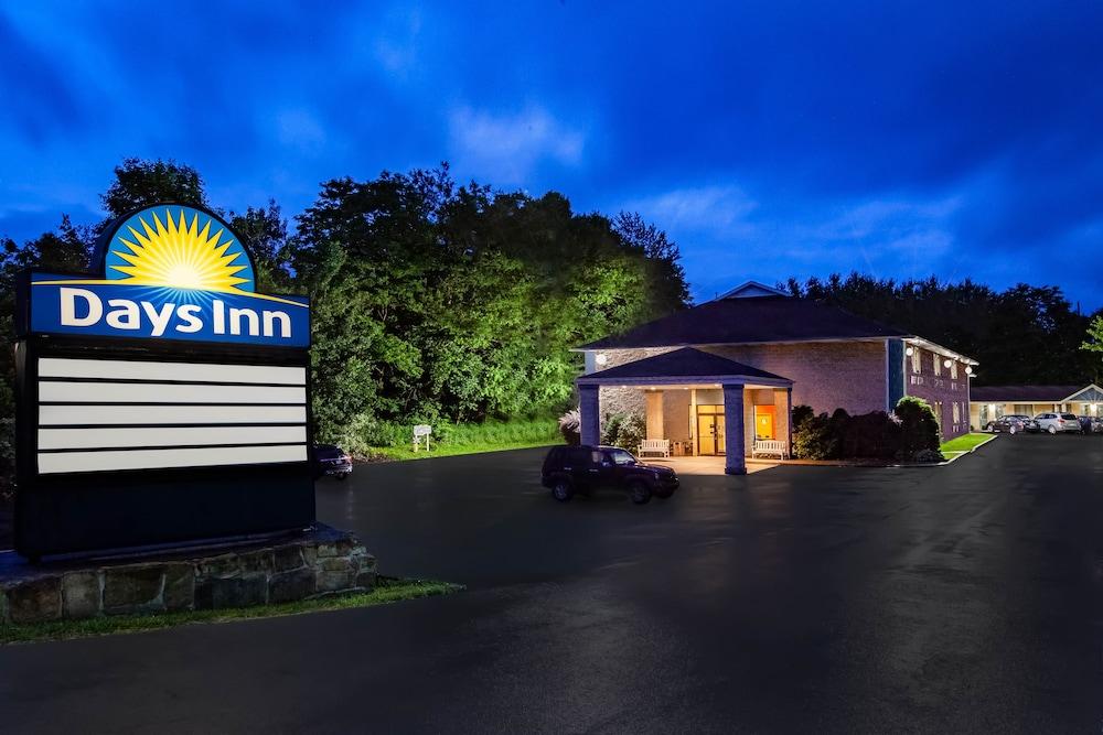 Days Inn By Wyndham Donegal Extérieur photo